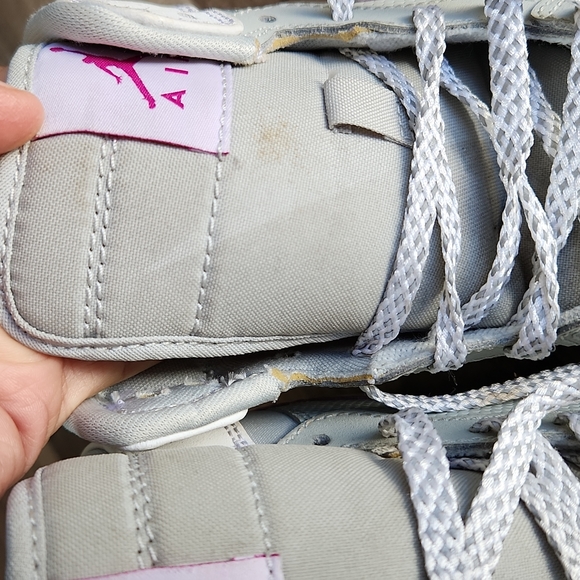 Air Jordans - Picture 4 of 7